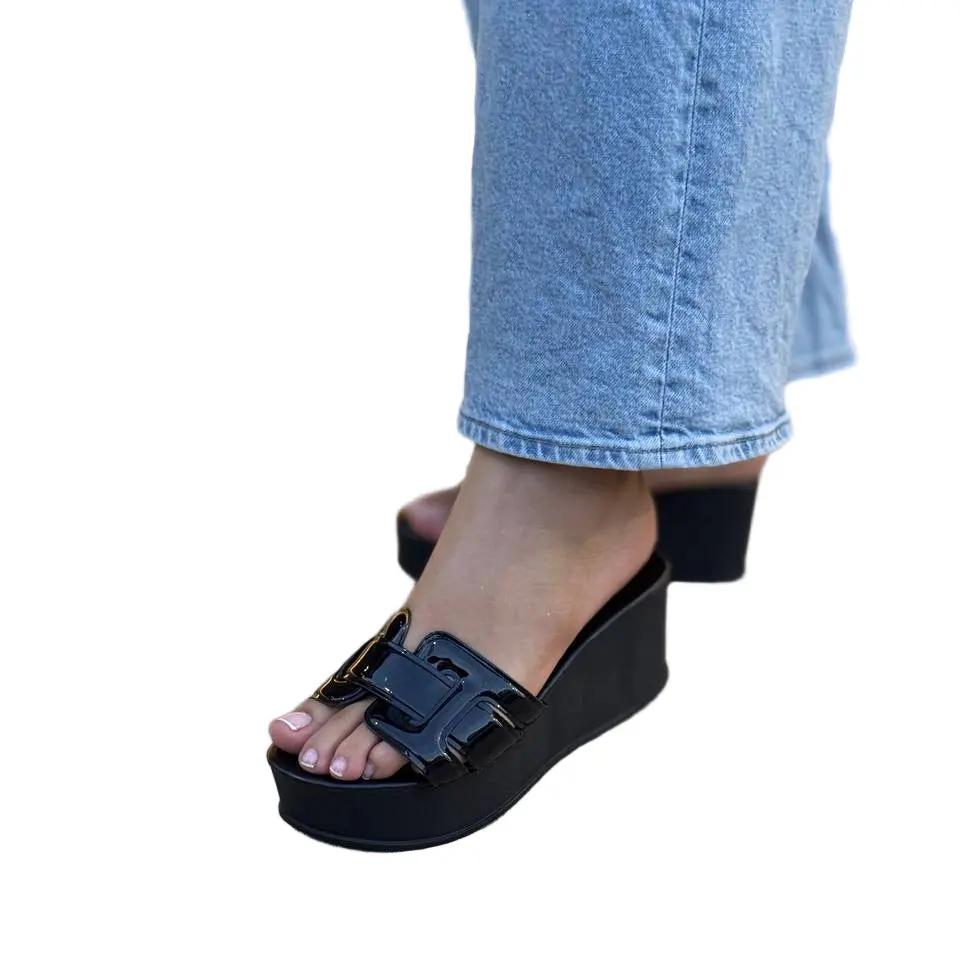 Sandalia Plataforma Char para Mujer – Diseño Moderno y Elegante con Altura Ideal SANDALIA PLATAFORMA CHAR