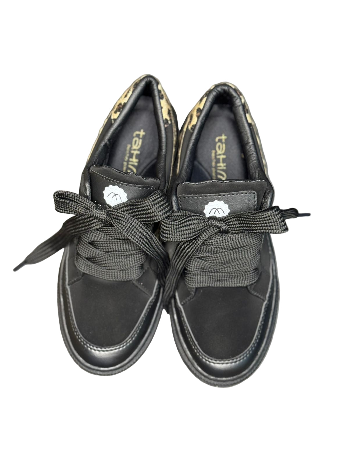 Zapatillas Tahima mujer con detalles en animal print – suela ultraliviana y plantilla confort