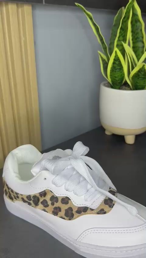 Zapatillas Tahima mujer con detalles animal print – suela ultraliviana y plantilla confort